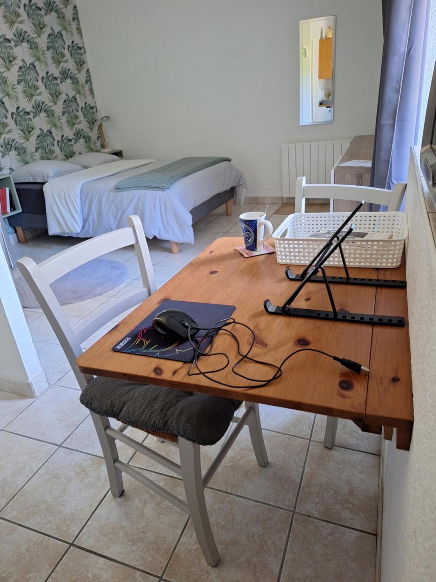 Studio 11, Draps, Linge, Wifi # Longere Bretonne#Morbihan Sulniac Buitenkant foto